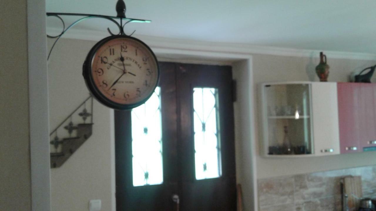 Mti House Hotell Kvesheti Exteriör bild