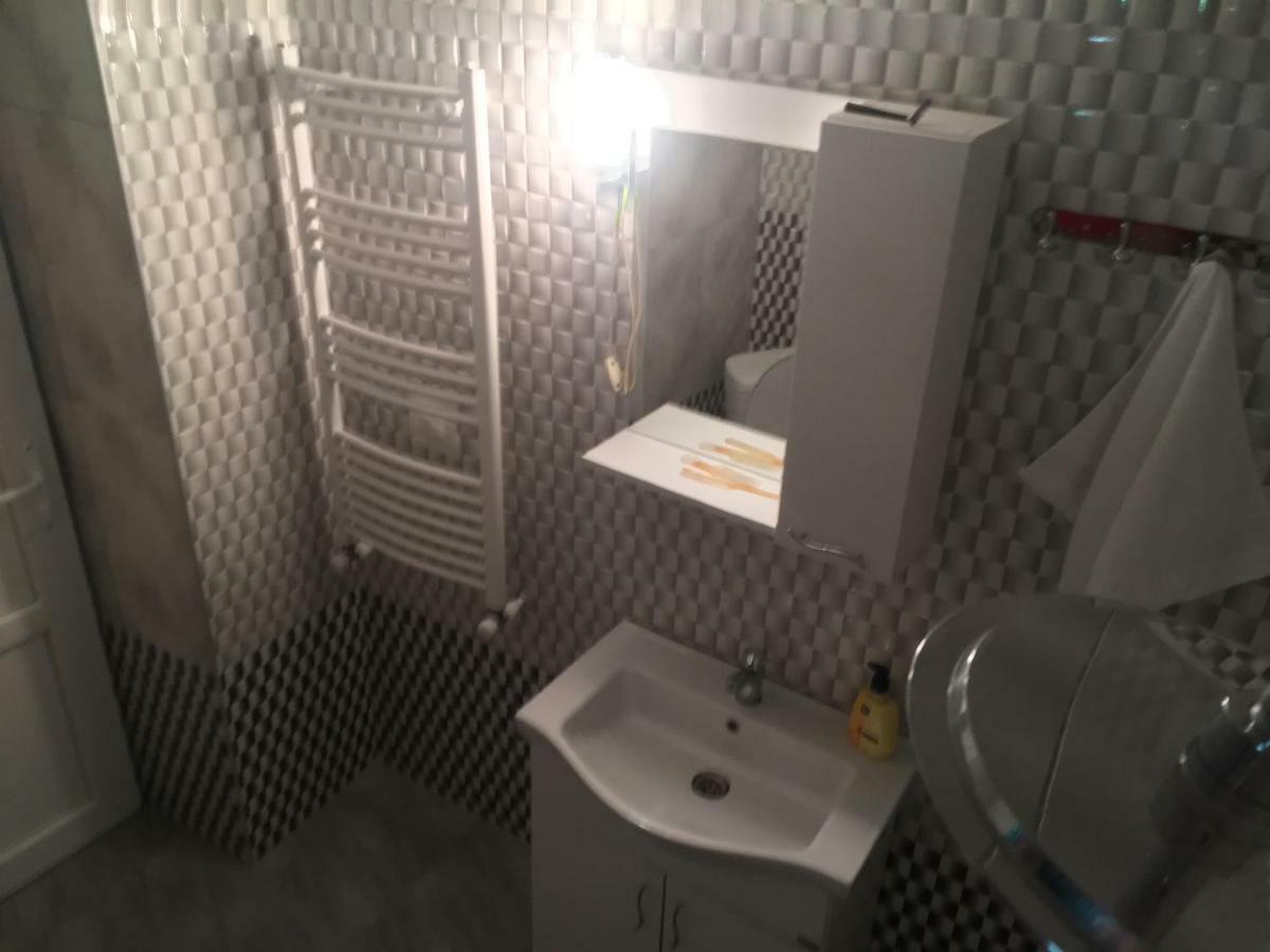 Mti House Hotell Kvesheti Exteriör bild